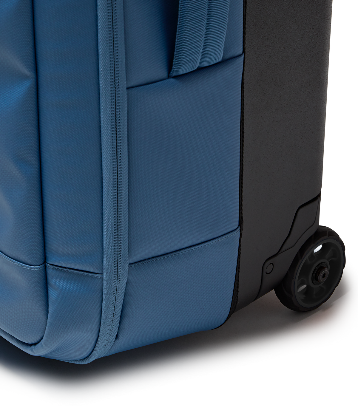 Good Latitude 30" Rolling Duffel - Image 14
